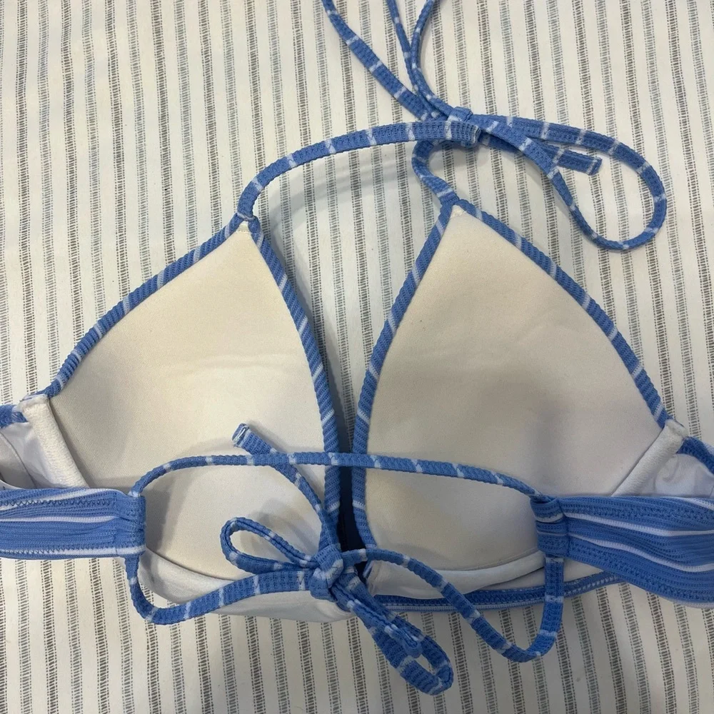 𝙏𝙖𝙧𝙜𝙚𝙩 𝘽𝙖𝙩𝙝𝙞𝙣𝙜 𝙎𝙪𝙞𝙩 𝙏𝙤𝙥 - Picture 2 of 3